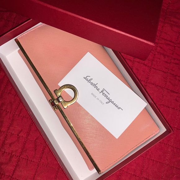 Salvatore Ferragamo long wallet in box - Picture 3 of 15